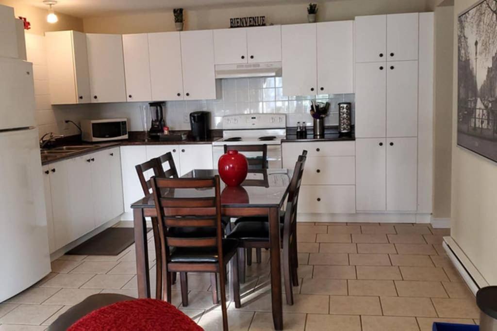 2-Bedroom Apartment Sweet #2 By Amazing Property Rentals ガティノー エクステリア 写真